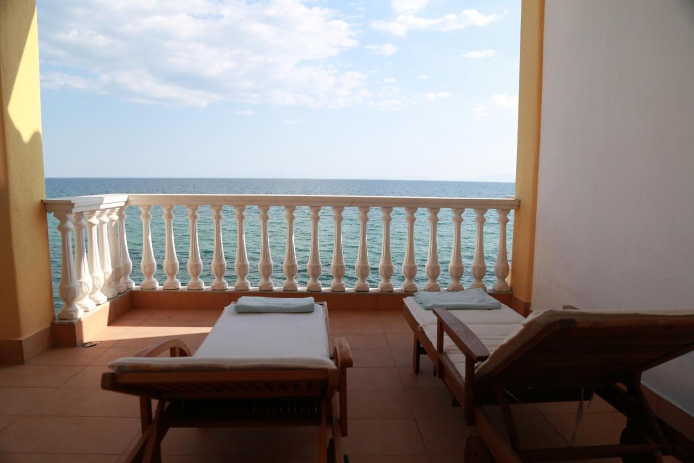 George & Katerina Houses Paralia Dionisiou Zewnętrze zdjęcie