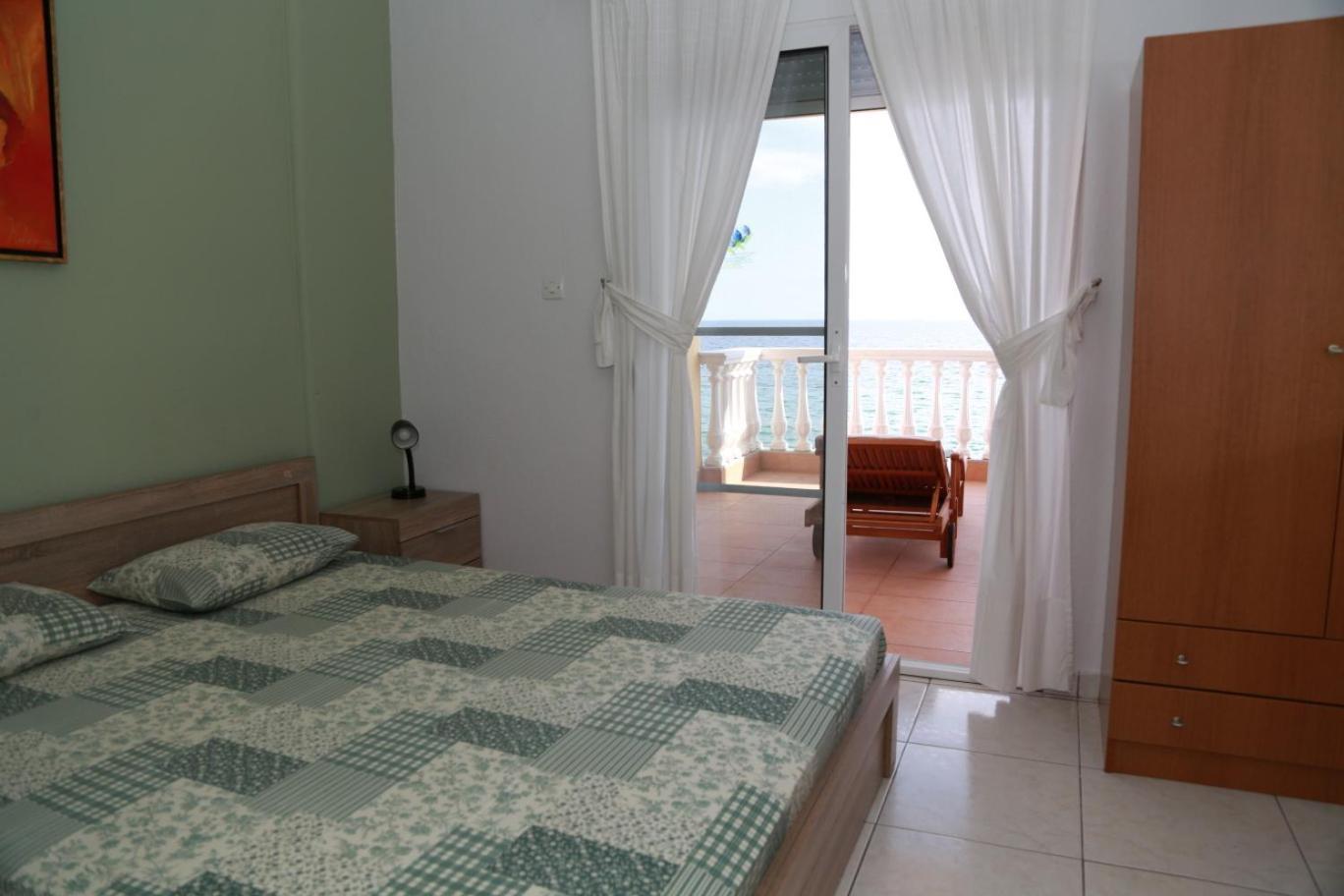 George & Katerina Houses Paralia Dionisiou Zewnętrze zdjęcie
